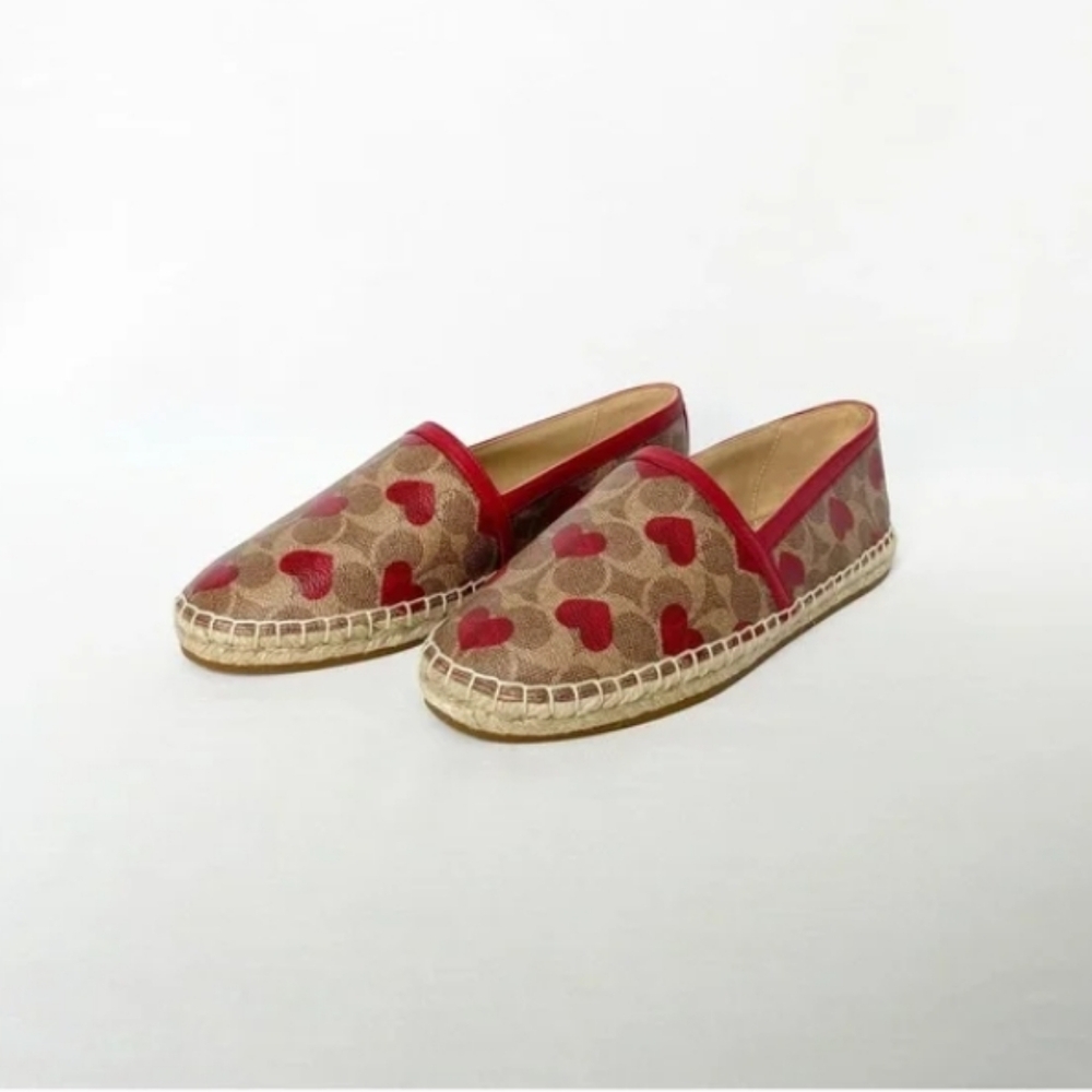 Hemp soled shoes